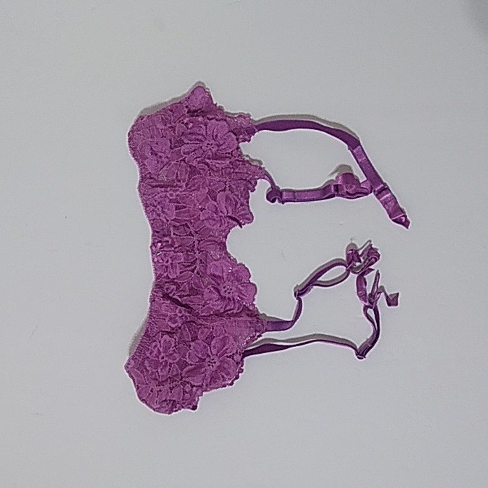 Victoria's Secret Vintage Lace Garter Belt